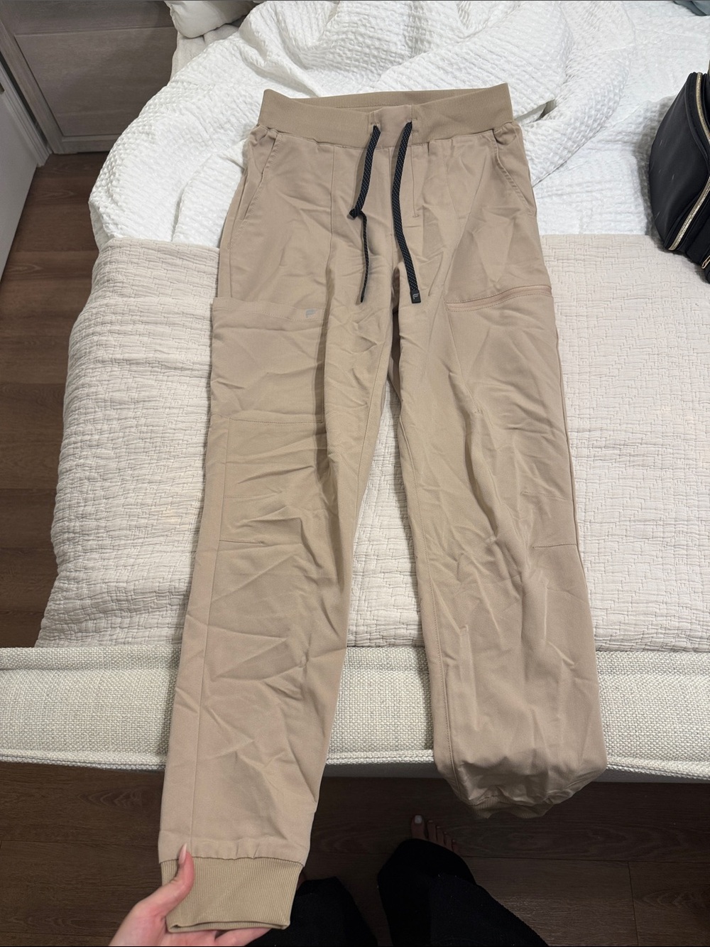Fabletics jogger scrub Pants in Khaki
